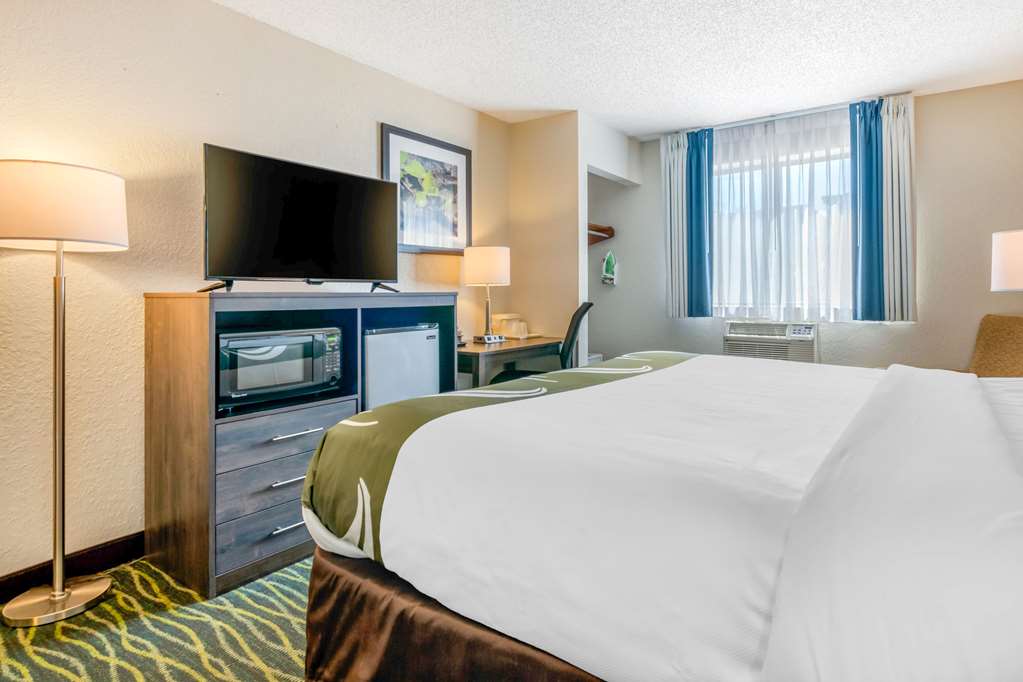 Quality Inn & Suites Leesburg Chain of Lakes - photo 11