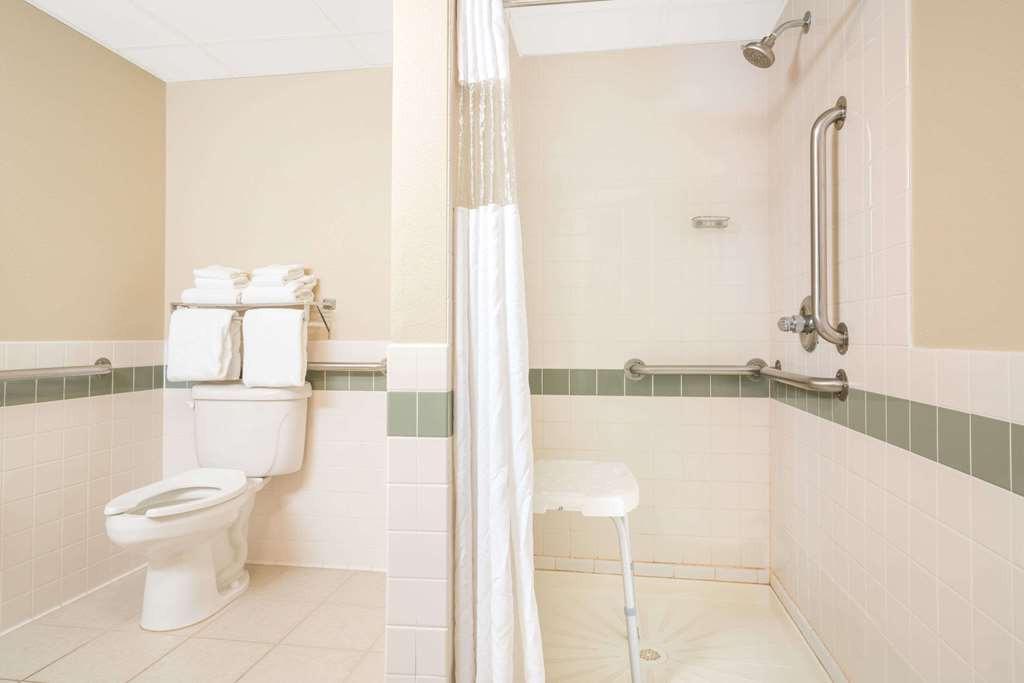 Baymont by Wyndham Baxter Brainerd Area - photo 16
