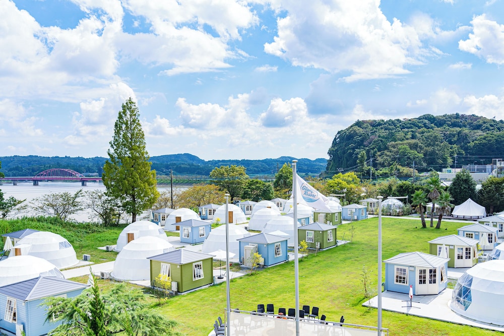 Takatakiko Glamping Resort — Ichihara