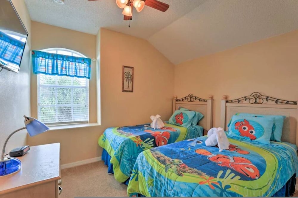 5br Lakeside Retreat W Resort Perks & Pvt Hot Tub - photo 11