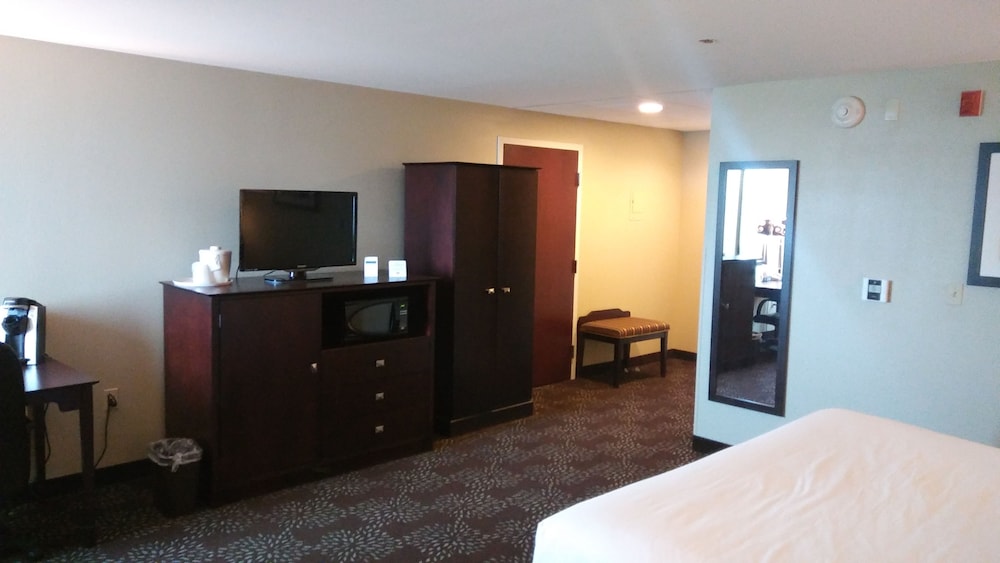 Holiday Inn Express & Suites Pittsburgh West Greentree by IHG - photo 8