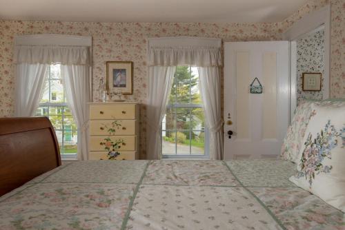 Camden Maine Stay Inn - photo 57