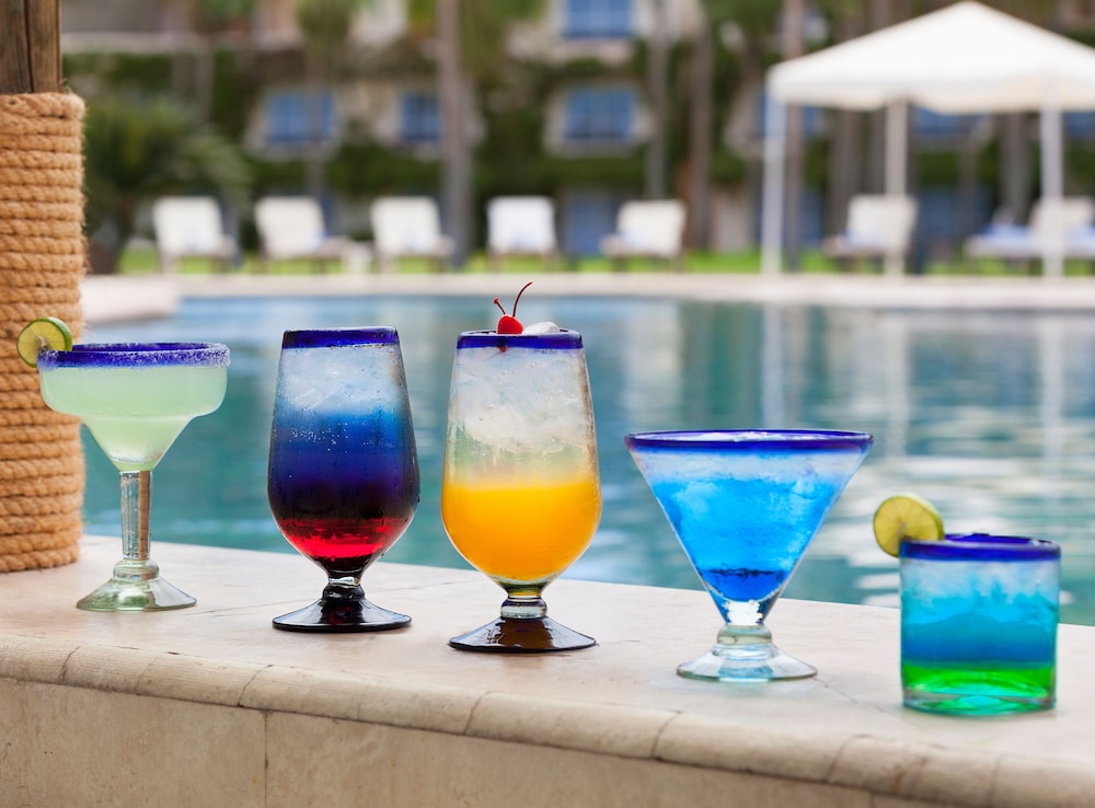 Poolside bar