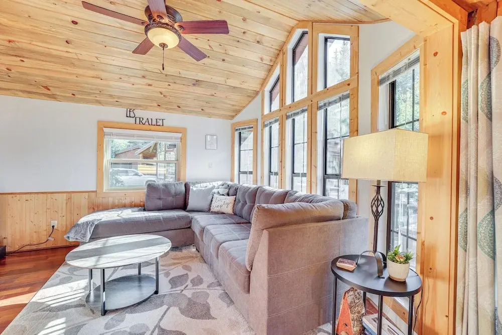 4 Mi to Ski Resort: Pet friendly Breck Cabin - photo 6