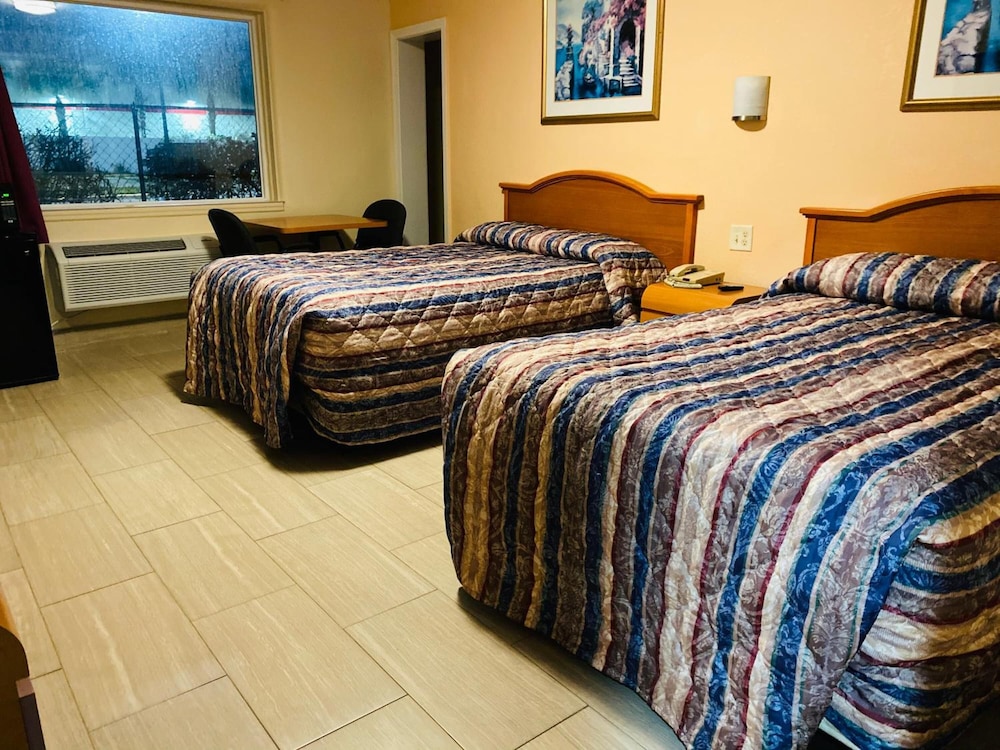 A1a Super Inn - photo 8