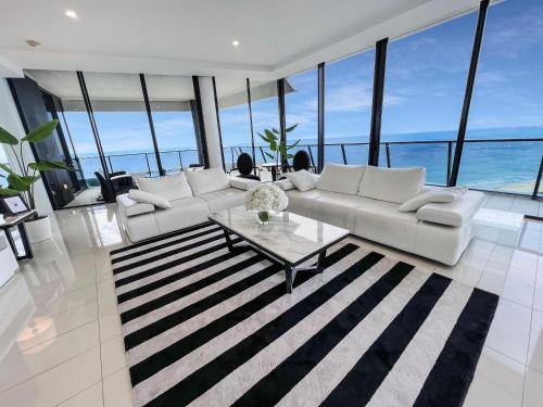 Sub Penthouse Oracle 46th floor GC Getaways — 4-Star Luxury Hotel in Gold Coast, Australia