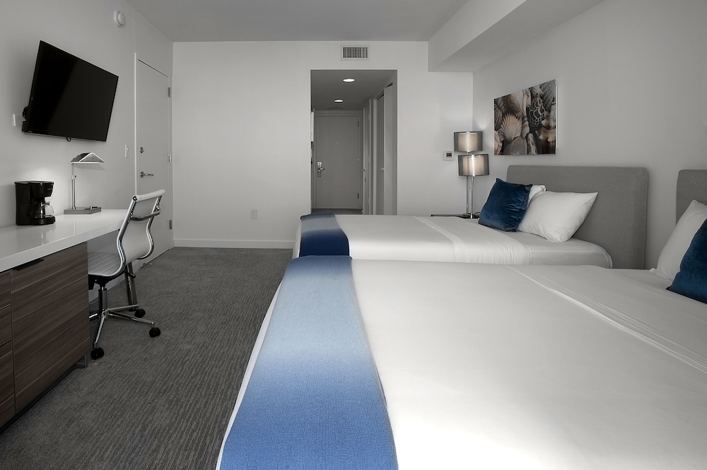 Private Residences at Beachwalk by SoFla Vacations - photo 5