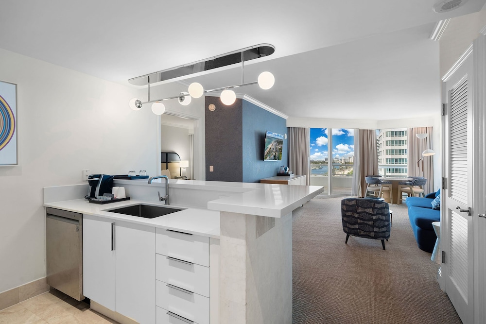 Fontainebleau Miami Beach Private Luxury Suites - photo 140