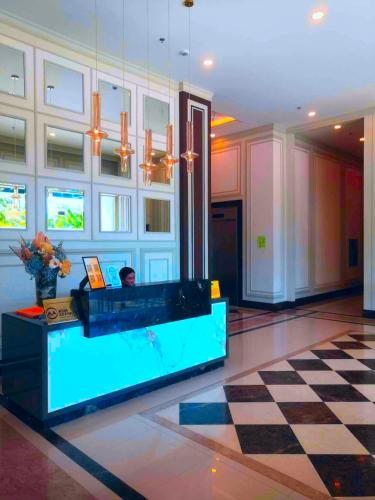Saint Honore Executive: 6 guests 5 beds 2 bedrooms 2 bathrms — 4-Star Luxury Hotel in Iloilo, Philippines
