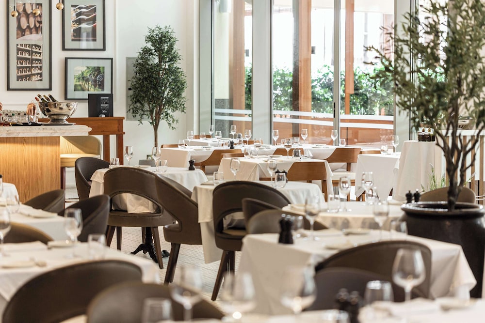 מזון ומשקאות