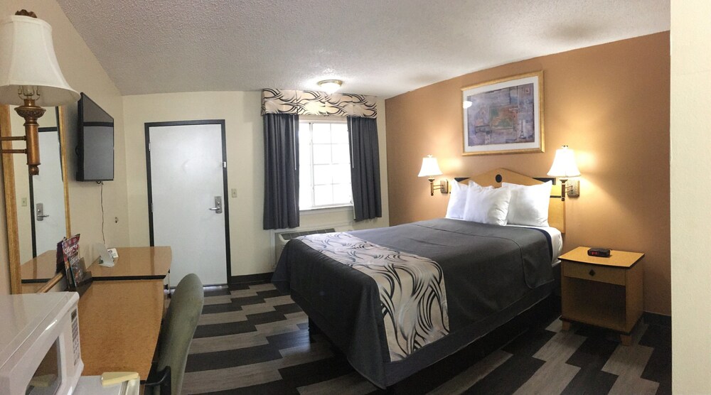 Regency 7 Motel - photo 5