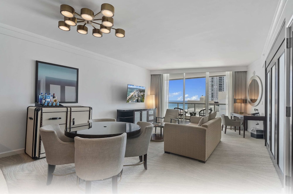 Fontainebleau Miami Beach Private Luxury Suites - photo 109