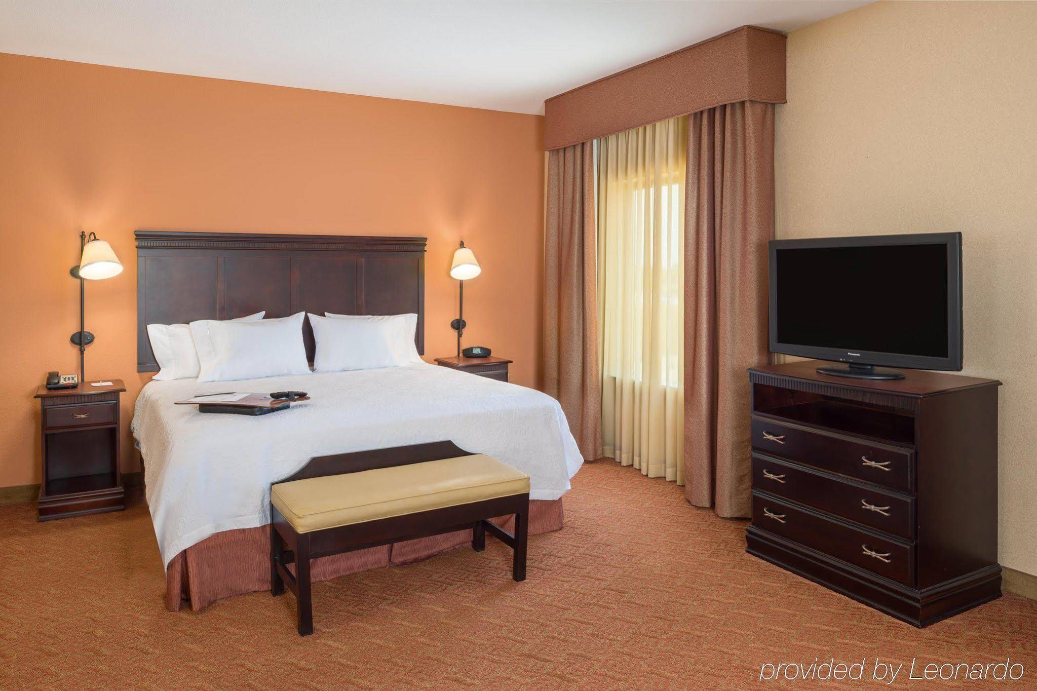 Durant Inn & Suites - photo 14