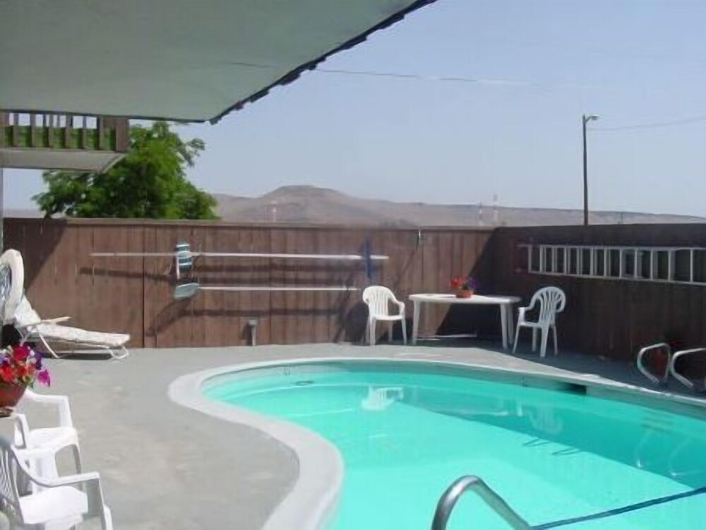 Econo Lodge Umatilla Columbia River Area - photo 19