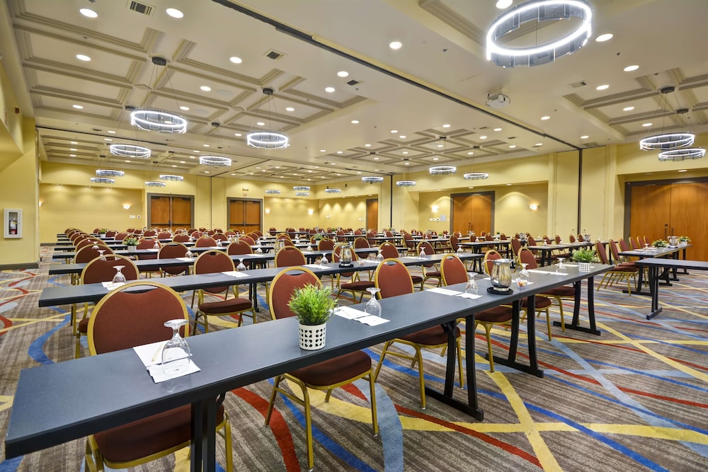DoubleTree by Hilton Phoenix North - photo 52