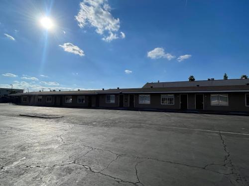 CoachLight Motel — Hemet — photo 2