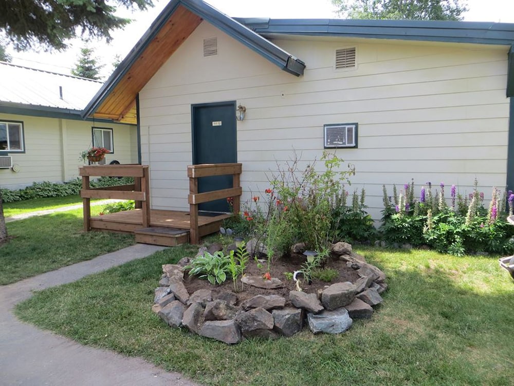 Lakeside Resort and Motel - photo 10