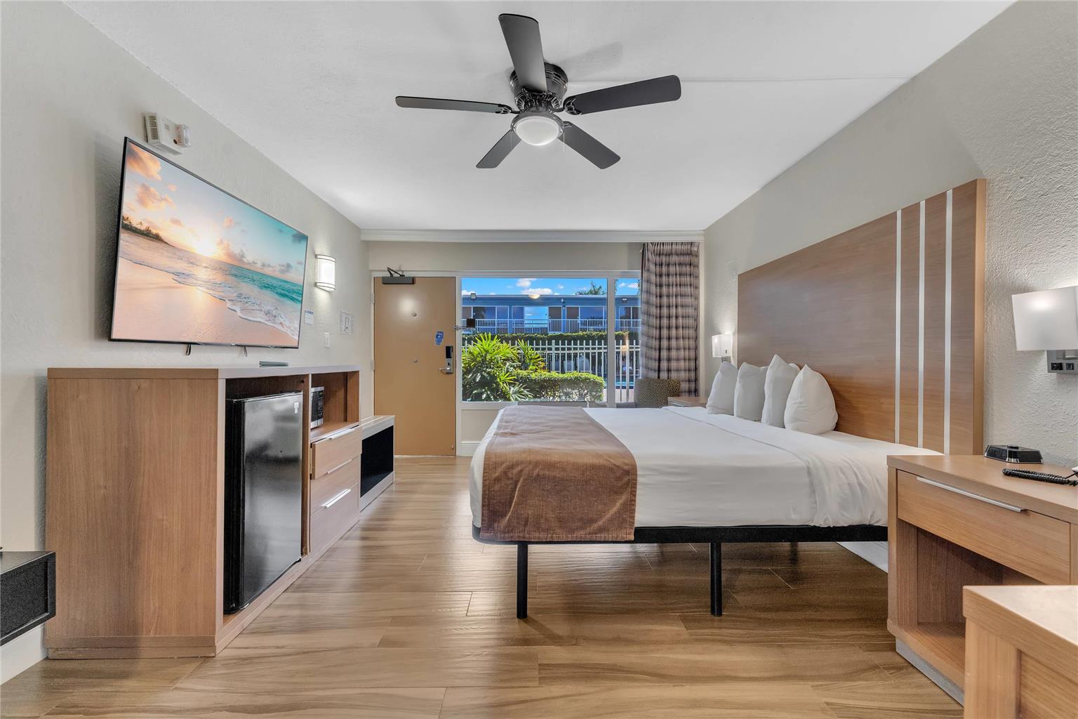 Rodeway Inn & Suites Fort Lauderdale Airport & Cruise Port - photo 44