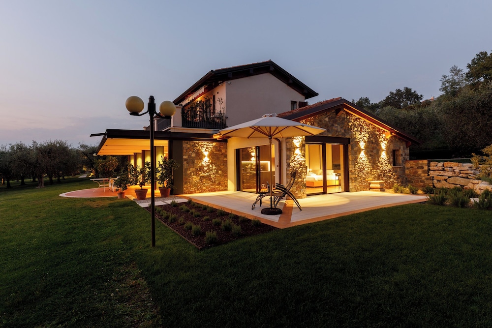 Quercia Belvedere Relais — 4-Star Luxury Hotel in Bardolino, Italy