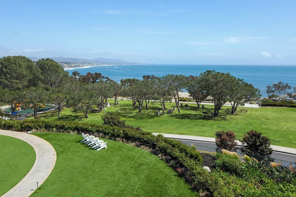 Laguna Cliffs Marriott Resort and Spa - photo 96