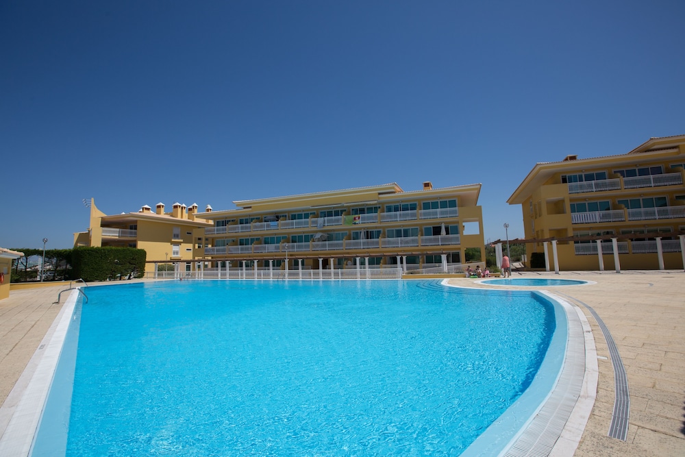 HI Santa Cruz Pousada de Juventude Hostel — hotel in Torres Vedras