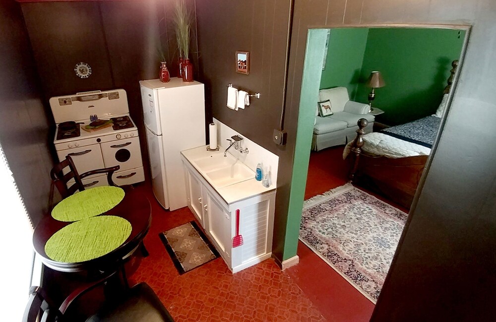 Historic Whiting Hotel Suites - photo 18