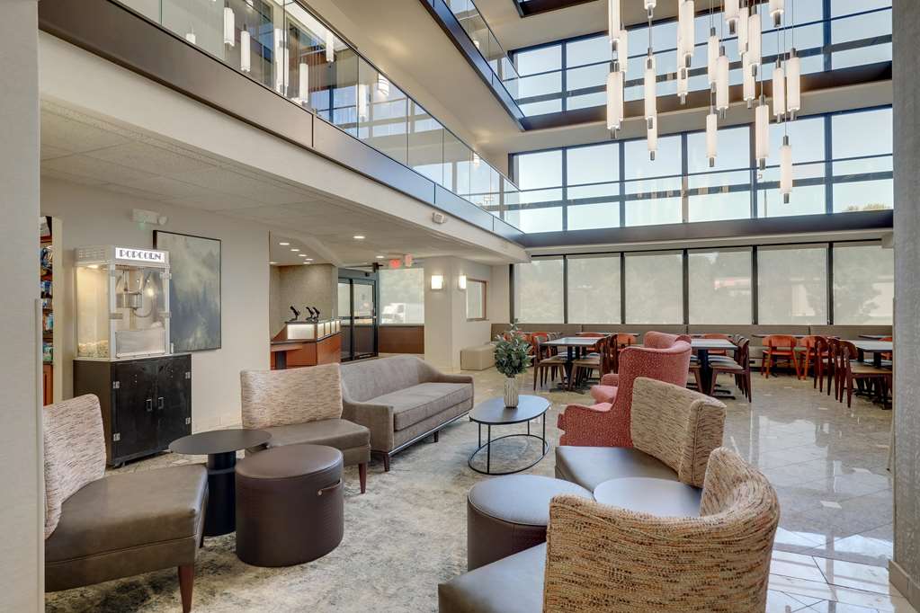 Drury Inn & Suites Charlotte University Place - photo 6