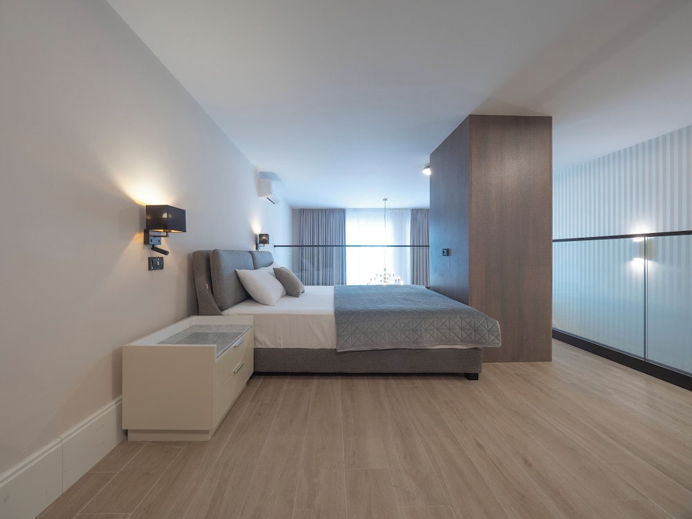 Casa Al Mare By Moskva — 4-Star Luxury Hotel in Podgorica, Montenegro