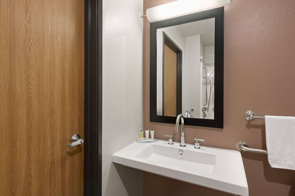 Super 8 by Wyndham Big Timber - photo 20