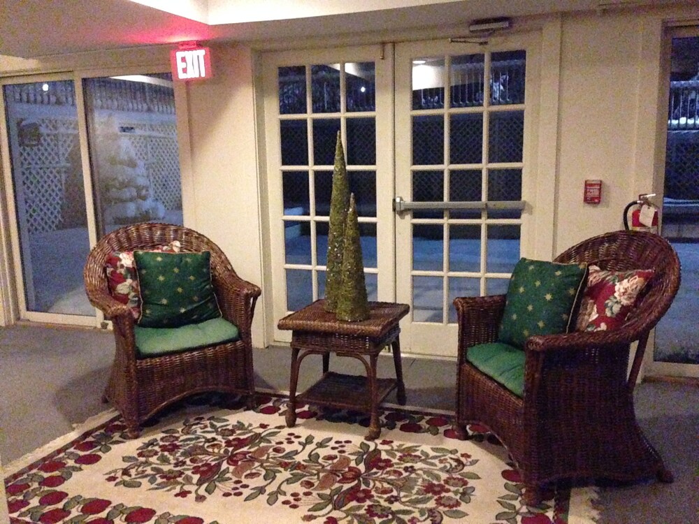 The Inn at Willow Pond - photo 16