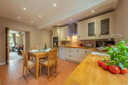 West Shaw Cote Cottage