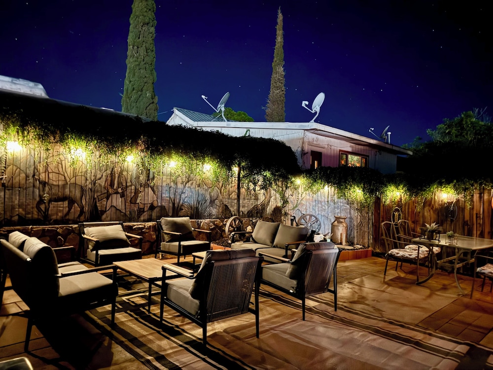 Trail Rider's Inn — hotel in Tombstone