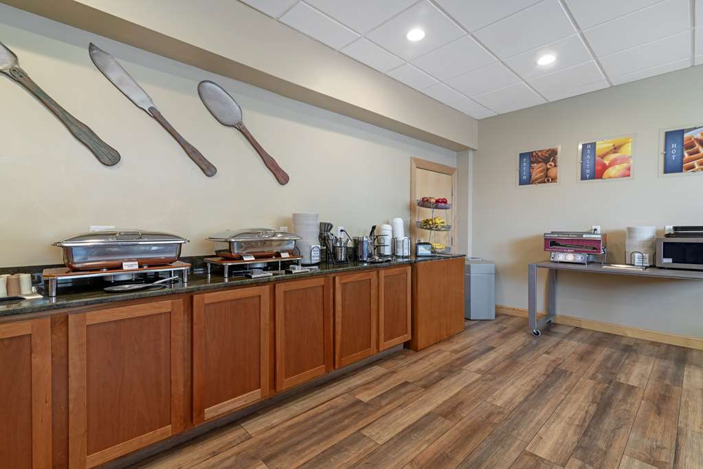 Best Western Plus Windjammer Inn & Conference Center - photo 59