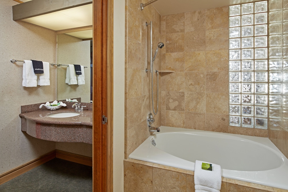 Cavalier Oceanfront Resort - photo 22