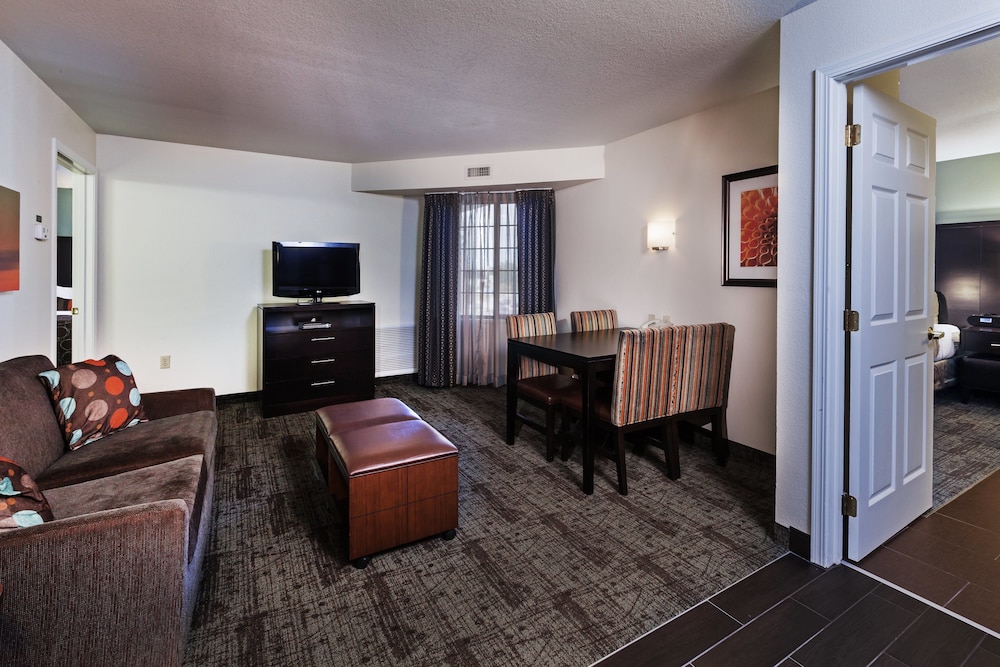 Staybridge Suites Woodland Hills an IHG Hotel - photo 4
