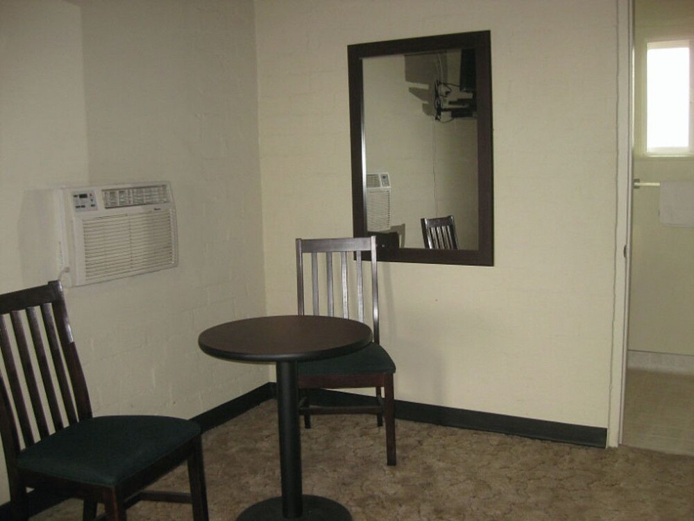 Motel 66 - photo 7
