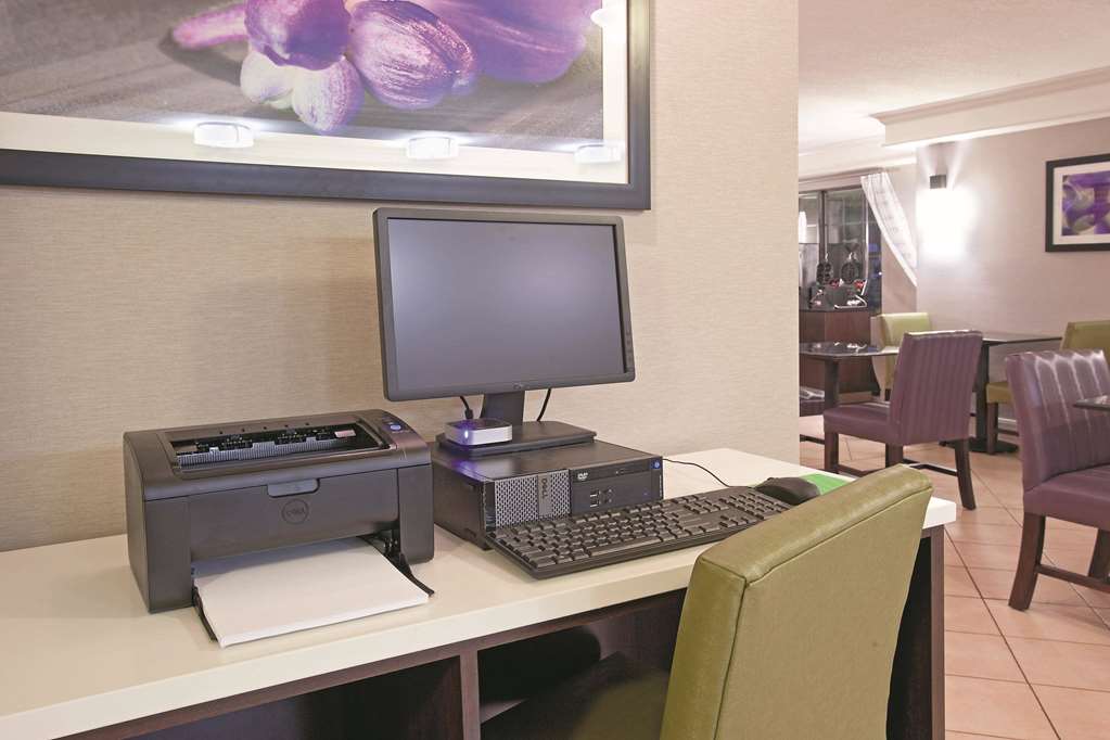 La Quinta Inn by Wyndham Salt Lake City Midvale - photo 24