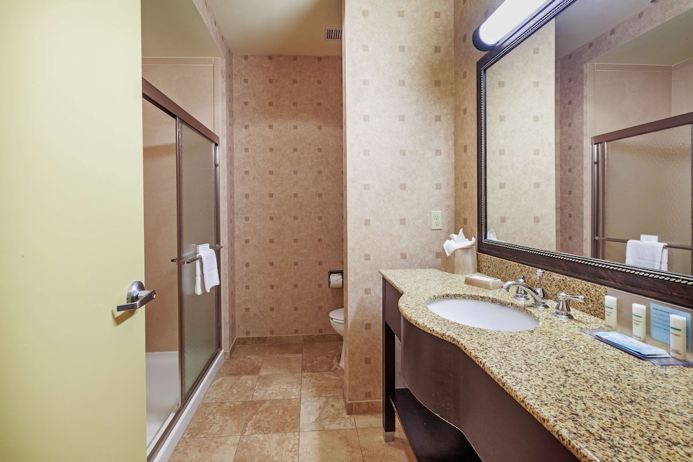 Hampton Inn & Suites Tulsa North Owasso - photo 41