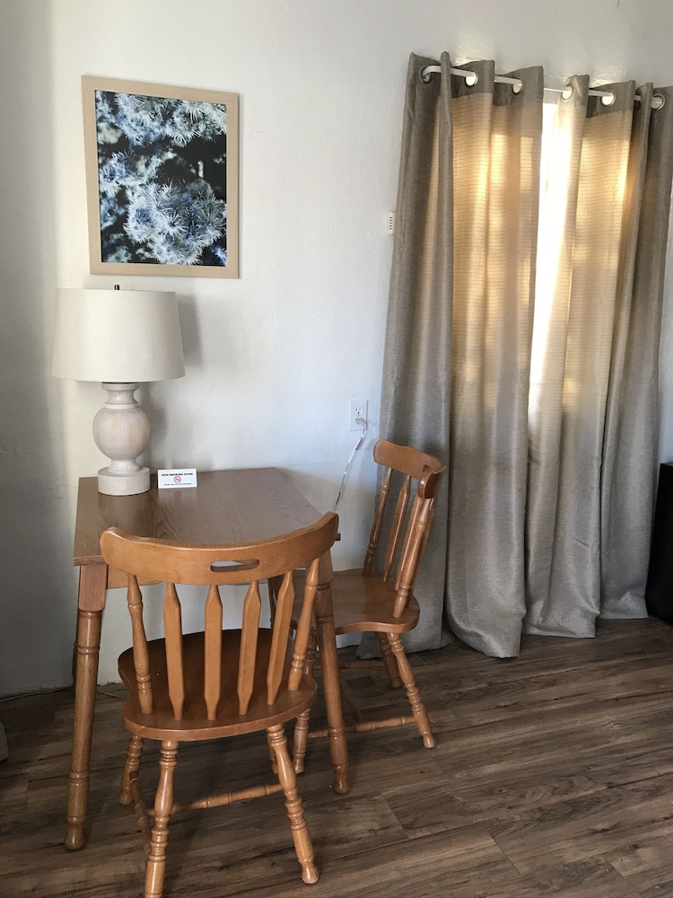 Mojave Trails Inn and Suites - photo 19