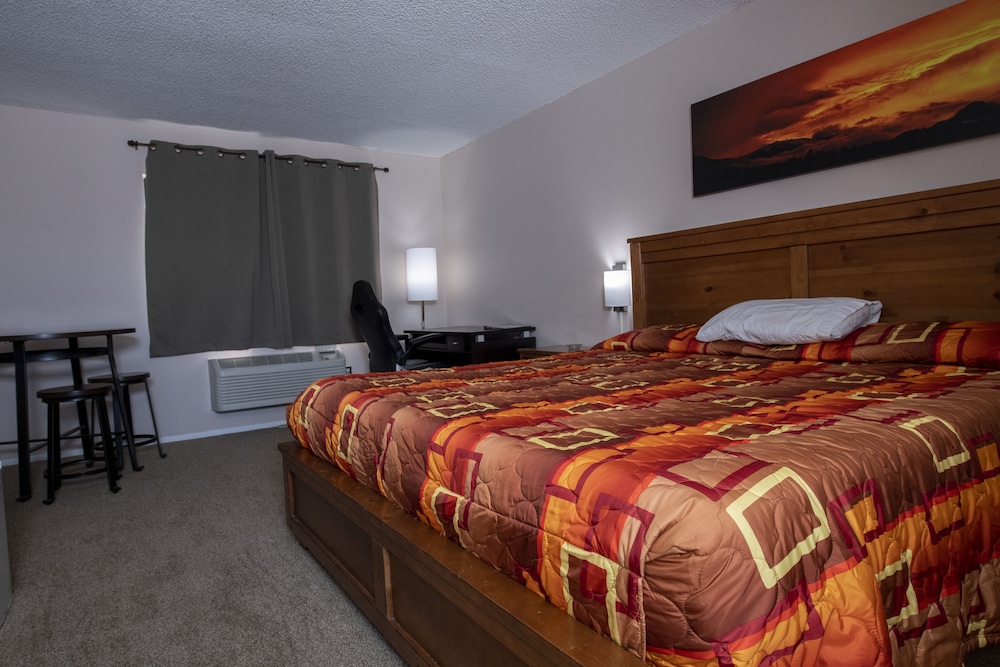 Tower 64 Motel & RV - photo 28