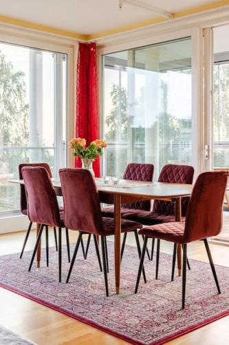 Accessible corner apartment with 3 bedrooms 2 bathrooms 2 parkings and 3 balconies — 4-Star Luxury Hotel in Oslo, Norway