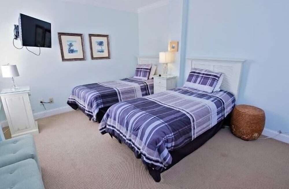 928 Cutter Court at the Sea Pines Resort - photo 3