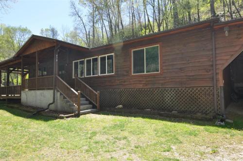 Waterfall Hideaway — Bryson City — photo 5