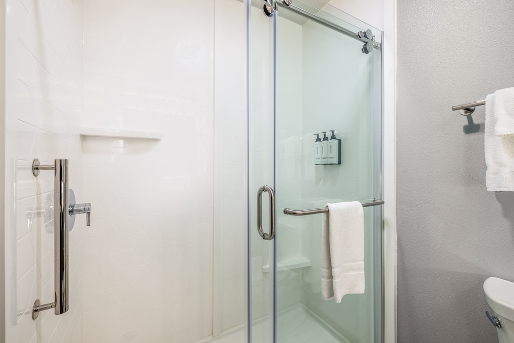 Crowne Plaza Kearney by IHG - photo 27