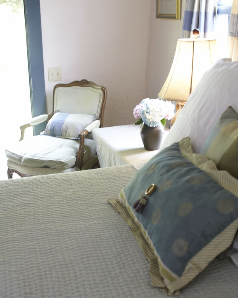 Settlers Crossing - photo 5