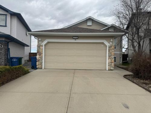 Heavenly Cozy Place Inc — Airdrie