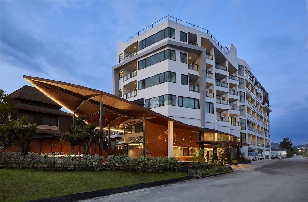 Whale Hua Hin Sha Plus — 4-Star Luxury Hotel in Hua Hin, Thailand