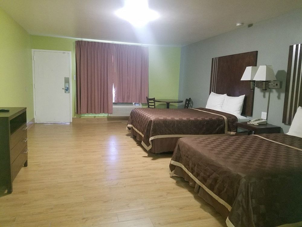 Simple Rewards Inn - photo 9
