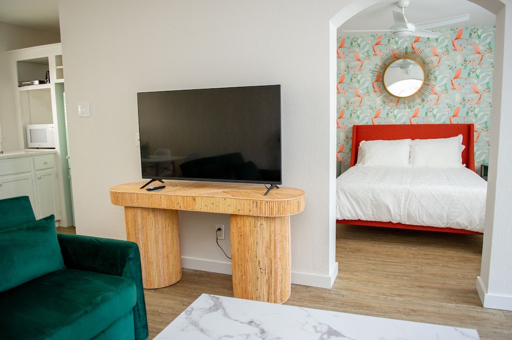Sunburst Inn - photo 84