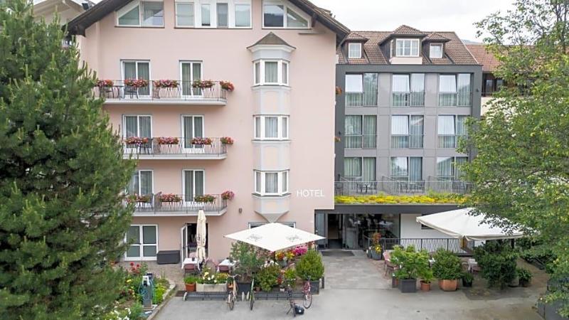 Hotel Mondschein - carbon neutral hotel in Vipiteno